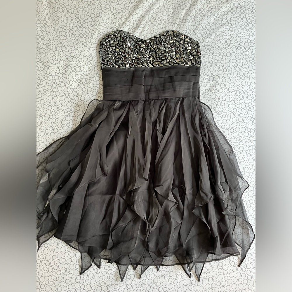 Le Chateau strapless mini dress